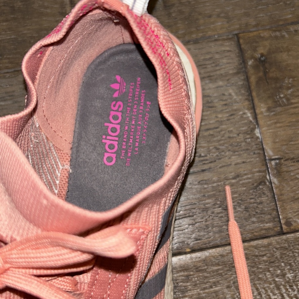 Womens pink adidas - Picture 5 of 6